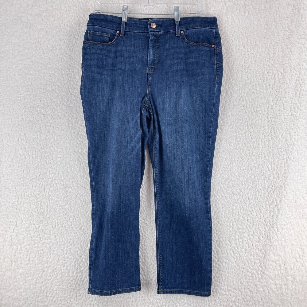 Chico's Blue Denim So Slimming Straight Leg Jeans Womens Mid-Rise Size 8‎